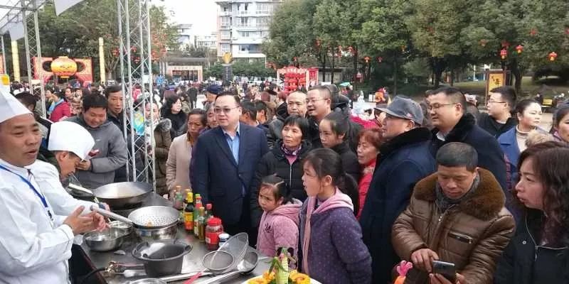 招聘会3